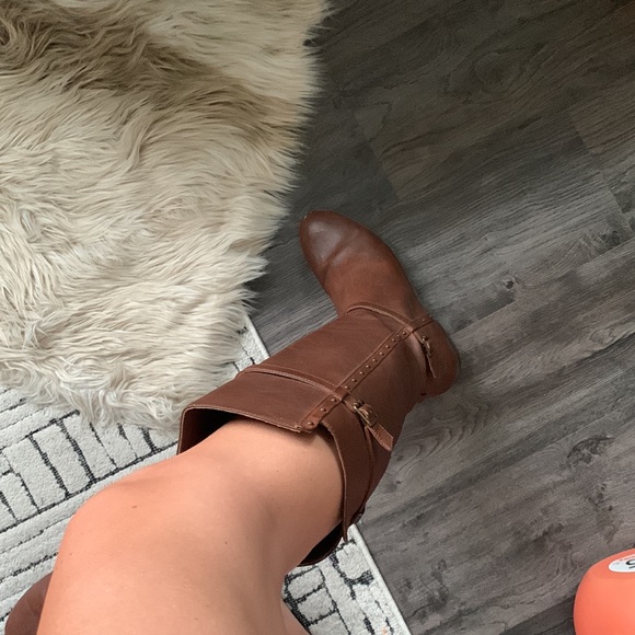 Tall Leather Riding Boots - Picture 6 of 6